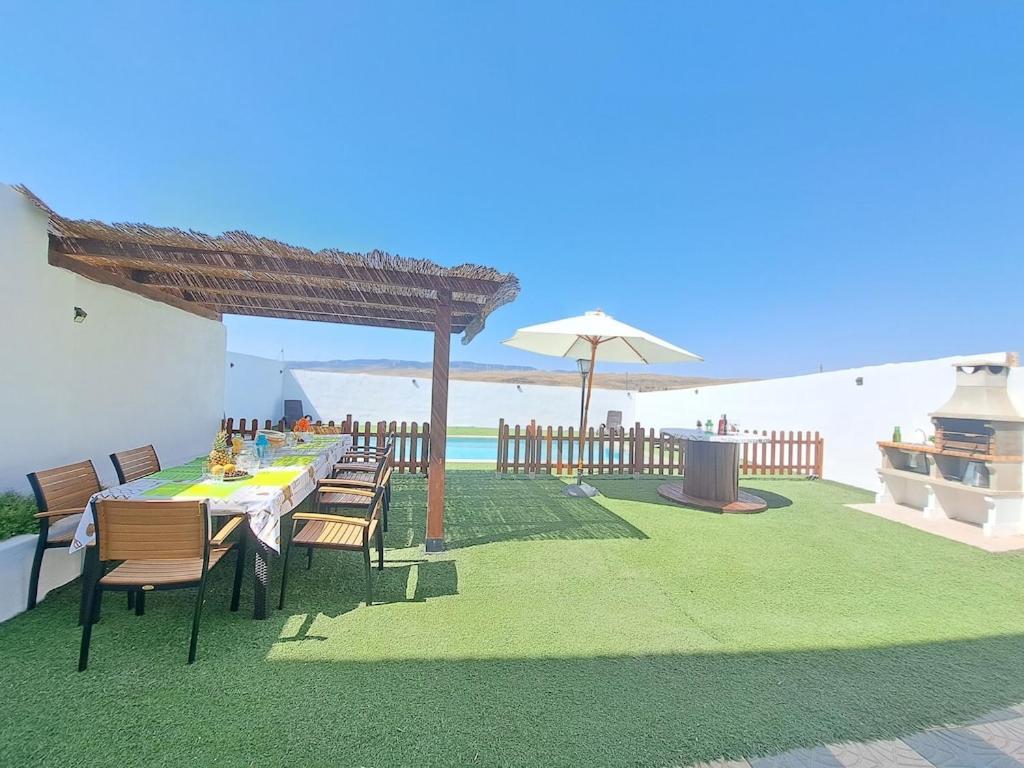 Villa Magnificent Villa: 2 Private Pools, Bbq, Garden & Parking. 13 Per. In Padul *