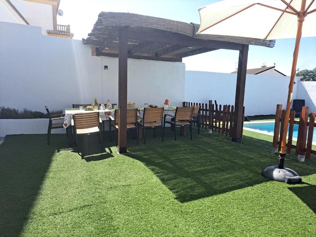 Magnificent Villa: 2 Private Pools, Bbq, Garden & Parking. 13 Per. In Padul Granada
