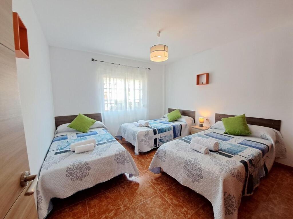 Magnificent Villa: 2 Private Pools, Bbq, Garden & Parking. 13 Per. In Padul Villa *