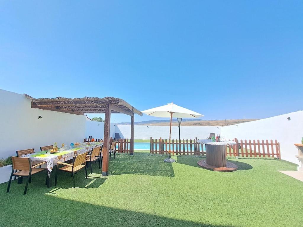 Villa Magnificent Villa: 2 Private Pools, Bbq, Garden & Parking. 13 Per. In Padul